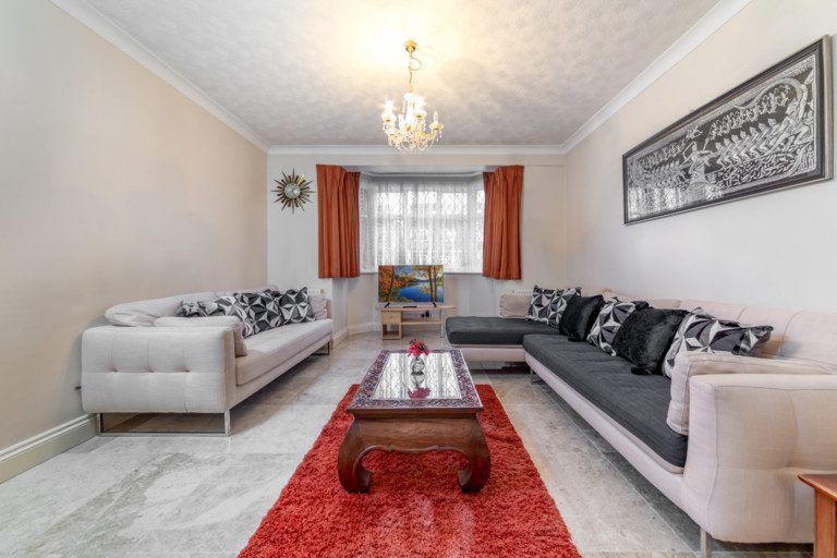 flourish-apartments-marlands-road-Ilford-living-room (4)